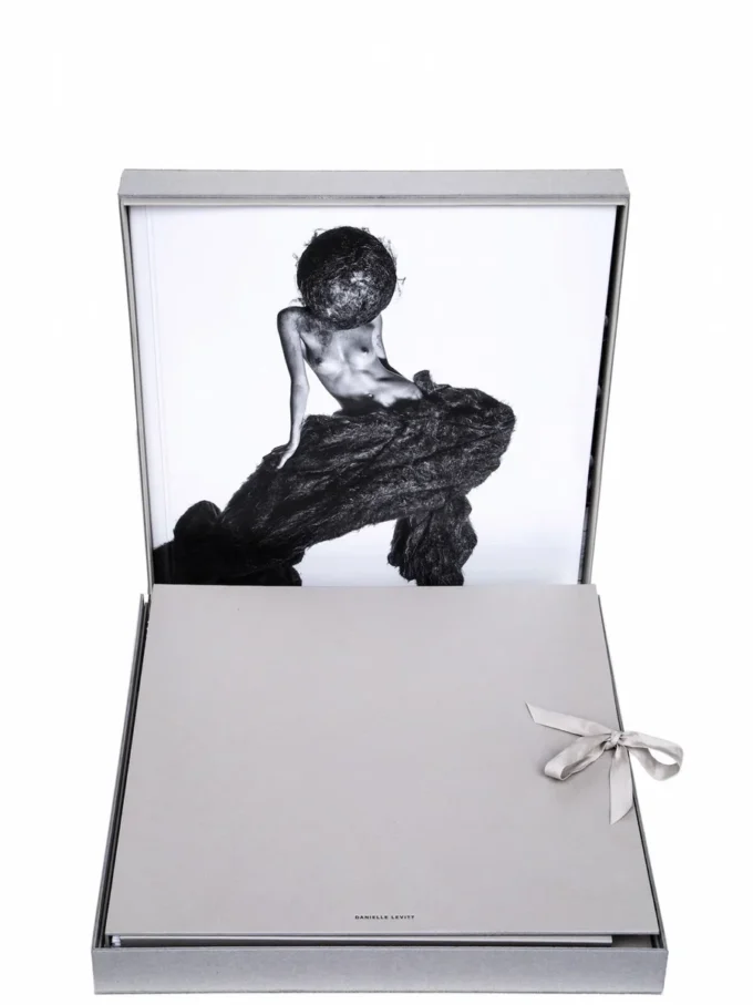 RICK OWENS – BOOKS RV18S0001-100